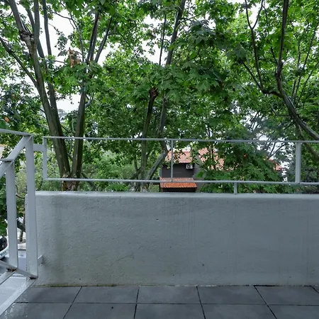Mhouse Lease Walk To And Center *